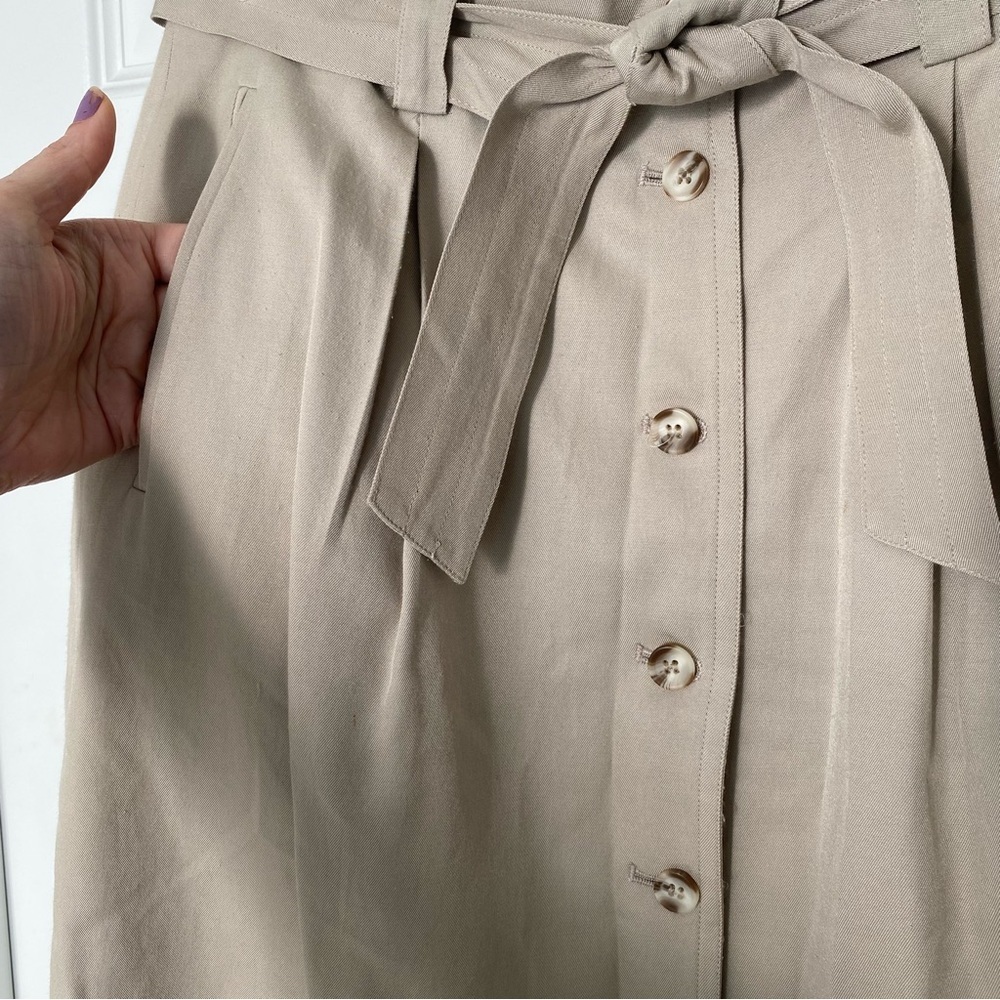 Liz Claiborne Button Down Tan Midi Belted Sz 12 Petite - Picture 7 of 10